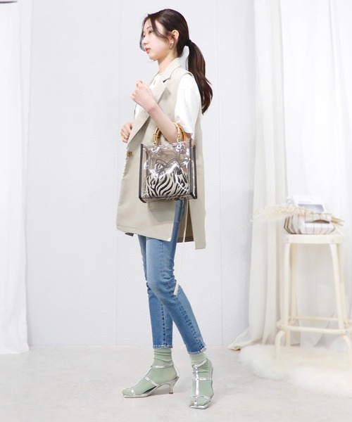 minia（ミニア）の「Tストラップナローサンダル（サンダル・レディース・ブラック/アイボリー/シルバー/カーキ/ブラウン・LL/S/M/L）」の9枚目の写真