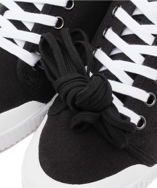 Spring Court（スプリングコート）の「Spring Court　ローカットスニーカー（スニーカー・レディース・ホワイト/ブラック・36/37/38/39）」の6枚目の写真