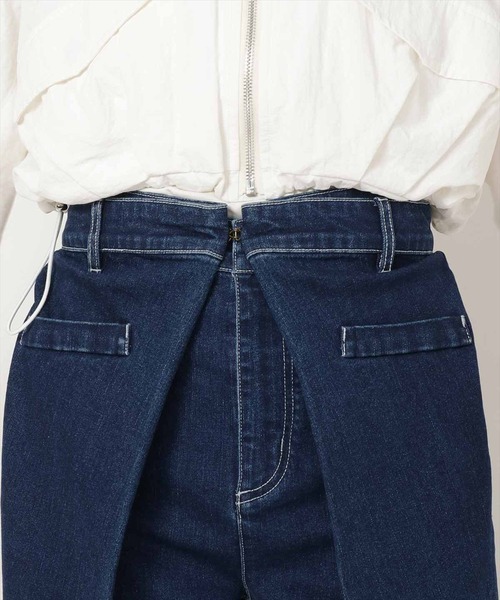 REDYAZEL（レディアゼル）の「デニムタックフレアパンツ（デニムパンツ・レディース・ネイビー/ブルー・SMALL/MEDIUM）」の14枚目の写真