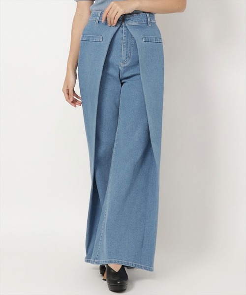 REDYAZEL（レディアゼル）の「デニムタックフレアパンツ（デニムパンツ・レディース・ネイビー/ブルー・SMALL/MEDIUM）」の3枚目の写真