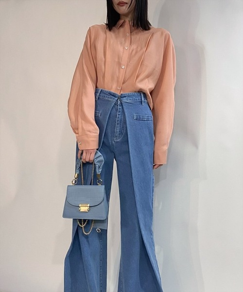 REDYAZEL（レディアゼル）の「デニムタックフレアパンツ（デニムパンツ・レディース・ネイビー/ブルー・SMALL/MEDIUM）」の21枚目の写真