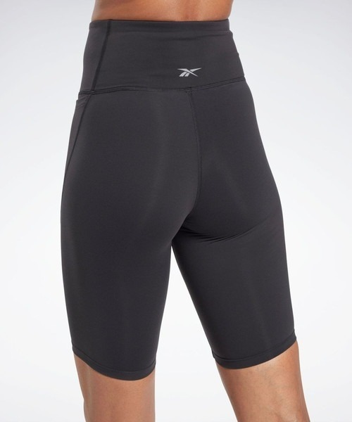 Reebok(リーボック)の「ラックス レギンスショートパンツ / Lux HR Legging Short(レギンス/スパッツ・レディース・ブラック/グリーン/カーキブラウン・LARGE/MEDIUM/X-LARGE/X-SMALL/SMALL)」の6枚目の写真