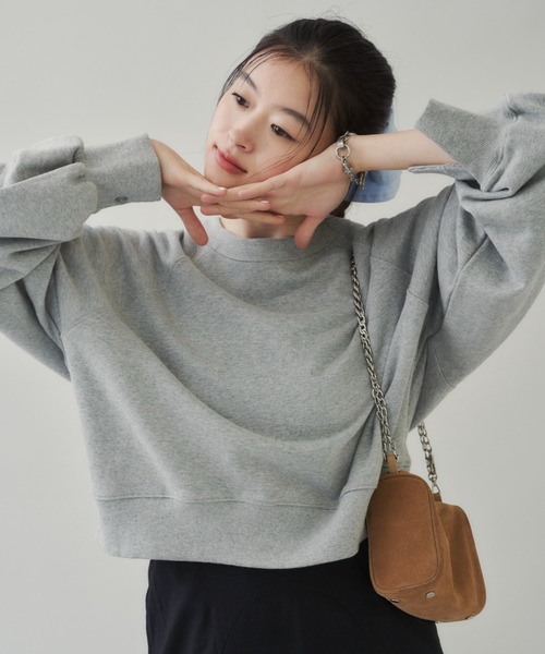 GIUNON（ジウノン）の「slit cuffs sweatshirts / スリットカフススウェット（スウェット・レディース・アイボリー/グレー/ブラック・FREE）」の3枚目の写真