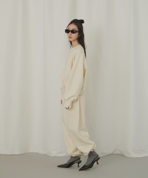 GIUNON（ジウノン）の「slit cuffs sweatshirts / スリットカフススウェット（スウェット・レディース・アイボリー/グレー/ブラック・FREE）」の13枚目の写真