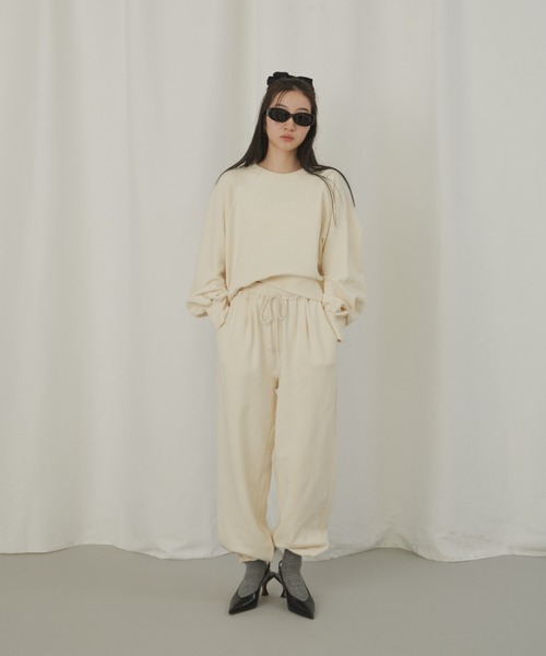 GIUNON（ジウノン）の「slit cuffs sweatshirts / スリットカフススウェット（スウェット・レディース・アイボリー/グレー/ブラック・FREE）」の6枚目の写真