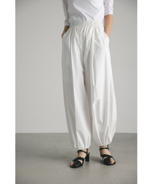 STYLEMIXER（スタイルミキサー）の「バルーンタックパンツ（その他パンツ・レディース・ホワイト/ブラック・SMALL/MEDIUM）」の6枚目の写真