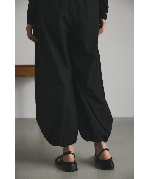 HOUGA ノースリーブワンピース　STYLEMIXER タックバルーンパンツ STYLEMIXER（スタイルミキサー）の「ACTIVEタックバルーンパンツ