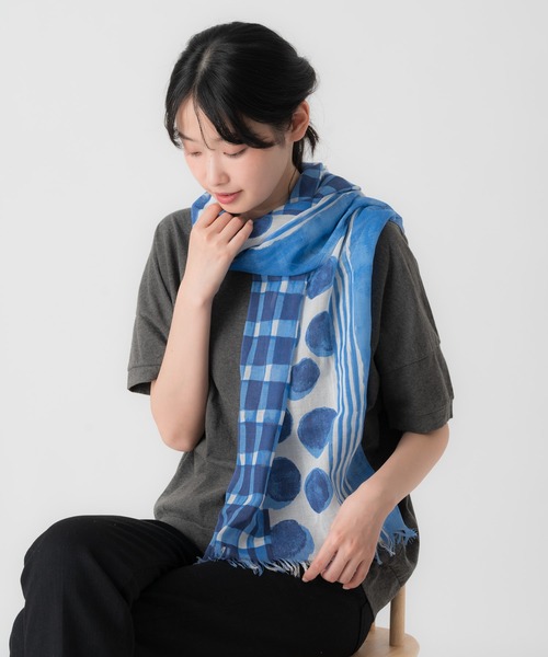 salle de bal（サルデバル）の「ストール シルク UVカット 紫外線対策 日焼け対策 stole silk　DII（ストール/ショール・レディース・イエロー/ピンク/ブルー・FREE）」の2枚目の写真