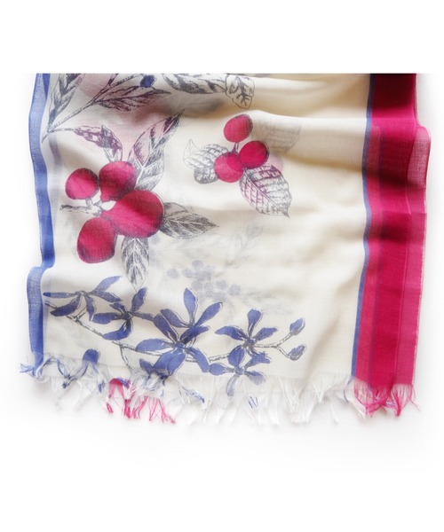 salle de bal（サルデバル）の「ストール シルク UVカット 紫外線対策 日焼け対策 stole silk　DII（ストール/ショール・レディース・イエロー/ピンク/ブルー・FREE）」の5枚目の写真