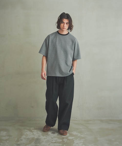 Revo.(レボ)の「Revo. オーバーサイズ ダイヤ柄ジャガード リブ配色 ルーズT(Tシャツ/カットソー・メンズ・ブラック/ブルー/ネイビー・1/2)」の7枚目の写真