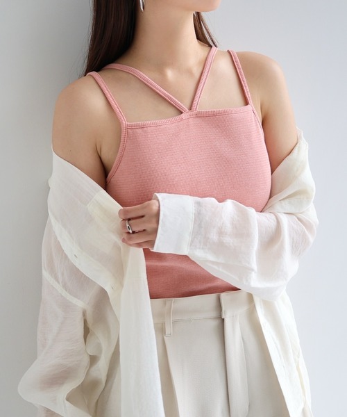 andme（アンドミー）の「【7色展開】カップ付きホルターネック風キャミソール（キャミソール・レディース・キナリ/オレンジ/ブラウン/ブラック/ブルー/ピンク/ベージュ・FREE）」の6枚目の写真