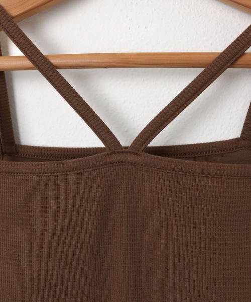 andme（アンドミー）の「【7色展開】カップ付きホルターネック風キャミソール（キャミソール・レディース・キナリ/オレンジ/ブラウン/ブラック/ブルー/ピンク/ベージュ・FREE）」の16枚目の写真