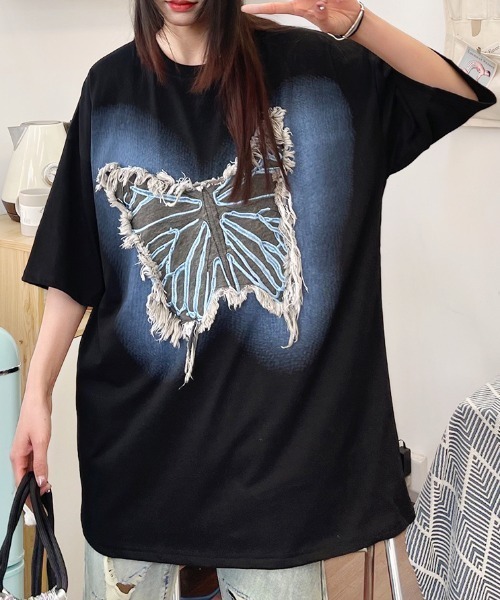 DIAVEL(ディアベル)の「綿100% ユニセックス ビッグバタフライ刺繍パッチビッグ半袖Tシャツ(Tシャツ/カットソー・レディース・ホワイト/ブラック・M)」の8枚目の写真
