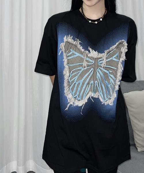 DIAVEL(ディアベル)の「綿100% ユニセックス ビッグバタフライ刺繍パッチビッグ半袖Tシャツ(Tシャツ/カットソー・レディース・ホワイト/ブラック・M)」の5枚目の写真