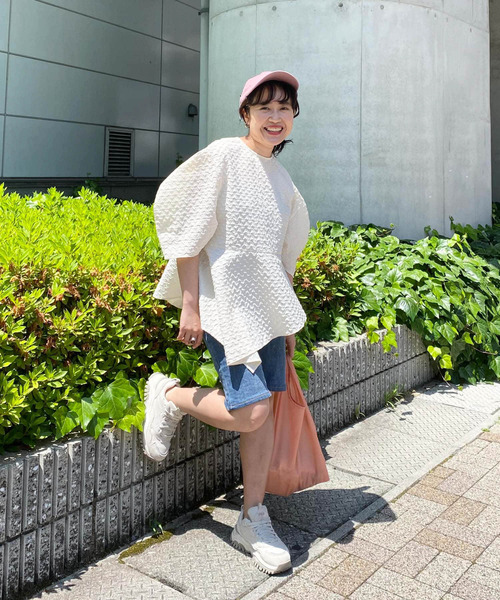 KBF(ケイビーエフ)の「ジャガードイレヘムブラウス(シャツ/ブラウス・レディース・オフホワイト/ホワイト/グリーン系その他・ONE)」の13枚目の写真