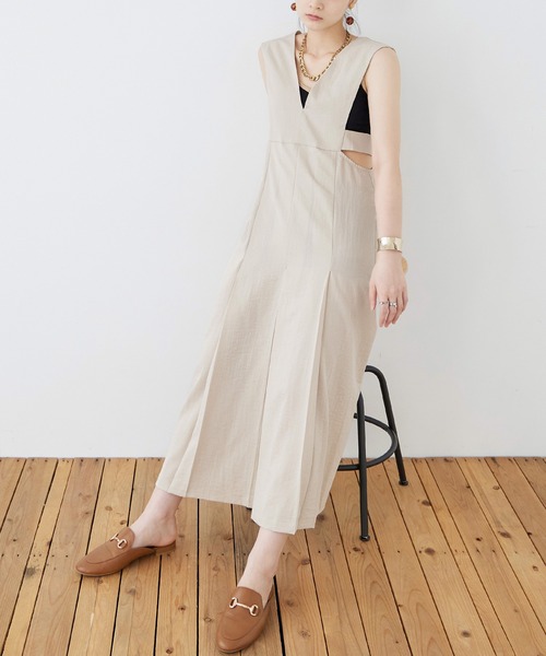 Fashion Letter（ファッションレター）の「リネンタッチ カッティング ジャンパースカート（ワンピース・レディース・アイボリー/チャコールグレー/カーキ/ブラック・M）」の11枚目の写真