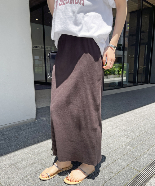 Spick & Span（スピックアンドスパン）の「リブカットタイトスカート（スカート・レディース・ブラック/チャコールグレー・36/38）」の11枚目の写真