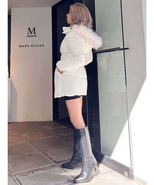 GYDA（ジェイダ）の「SymmetryGYDAベルト付きロングダウンコート（ダウンジャケット/コート・レディース・ブラック/オフホワイト・FREE）」の16枚目の写真