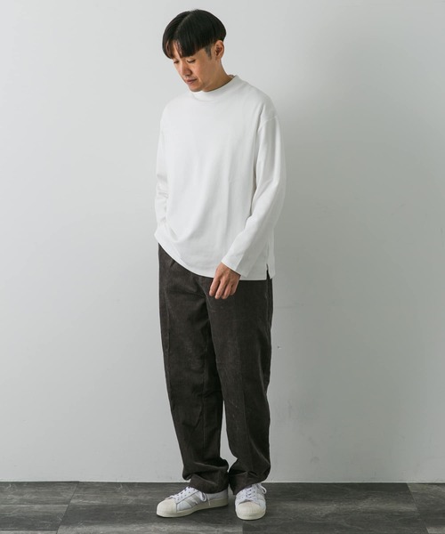 URBAN RESEARCH DOORS（アーバンリサーチドアーズ）の「『安井達郎×DOORS』モックネックロングスリーブTシャツ（Tシャツ/カットソー・メンズ・ホワイト/ネイビー・MEDIUM/LARGE）」の8枚目の写真