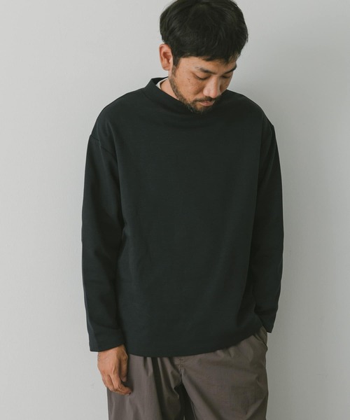 URBAN RESEARCH DOORS（アーバンリサーチドアーズ）の「『安井達郎×DOORS』モックネックロングスリーブTシャツ（Tシャツ/カットソー・メンズ・ホワイト/ネイビー・MEDIUM/LARGE）」の16枚目の写真