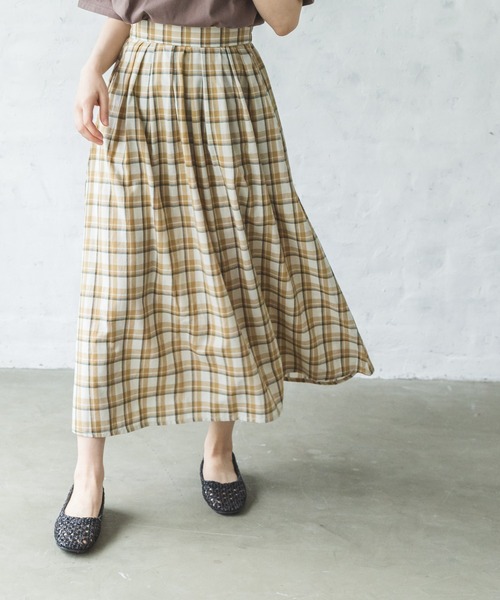 pairmanon（ペアマノン）の「【ママサイズ】総柄ロングスカート（スカート・レディース・ブラウン系その他/グリーン系その他/ブルー系その他3/パープル系その他2/グレー系その他/ベージュ系その他3/ベージュ系その他4/グリーン系その他4/グリーン系その他3・FREE）」の4枚目の写真