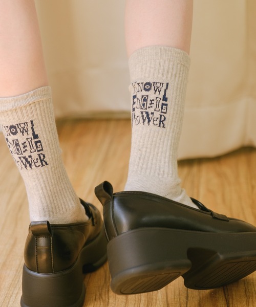 WHIMSIC(ウィムジック)の「【UNISEX】ヒールロゴソックス(ソックス/靴下・メンズ・グレー/オリーブ/チャコールグレー・FREE)」の2枚目の写真