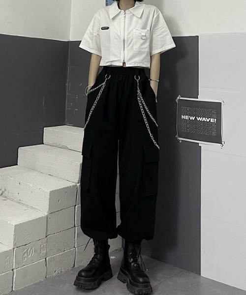 .KOM(ドットコム)の「『.KOM/ドットケーオーエム』チェーン付きカーゴパンツ【Y】【CN】(カーゴパンツ・メンズ・ブラック・FREE)」の6枚目の写真
