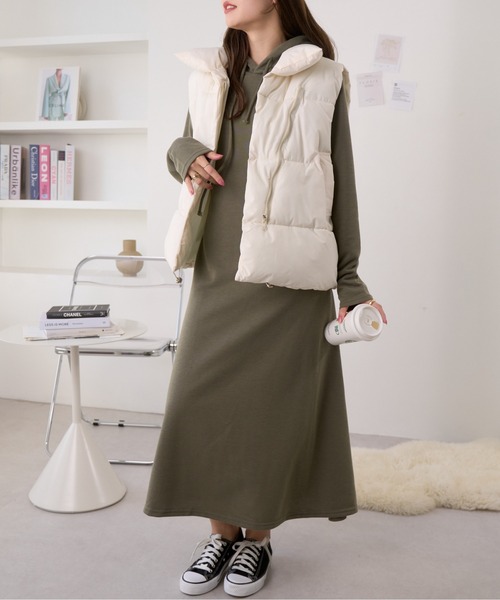 Ada.(エイダ)の「1枚で秋冬コーデに♪ Aライン 長袖 フード付 パーカー ワンピース(ワンピース・レディース・ダークブラウン/ピンクベージュ/ブラック/カーキ・FREE)」の17枚目の写真
