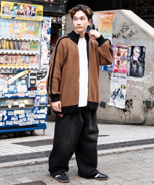 MARK & LONA トラックジャケット／44サイズ MARK&LONA（マークアンドロナ） コート ジャケット Svastika Track