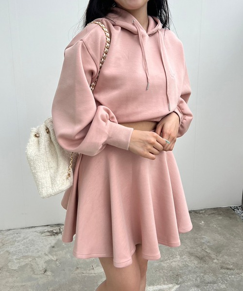 LIMMSE(リムズ)の「【LIMMSE】パーカー×フレアミニスカートセットアップ(セットアップ・レディース・ホワイト/ピンク/サックスブルー/グレー・FREE)」の4枚目の写真