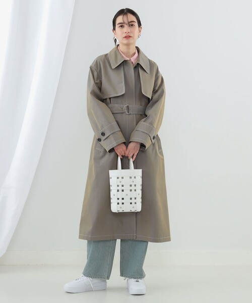 Ray BEAMS（レイビームス）の「Ray BEAMS / 配色 ステッチ ステンカラー コート（ステンカラーコート・レディース・ブラウン系その他3/ブルー系その他2・0/1）」の8枚目の写真