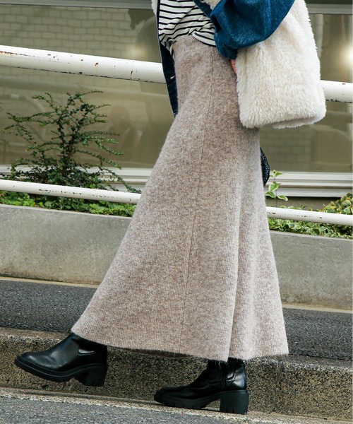 FREE'S MART(フリーズマート)の「◆<セットアップ対応>ヘアリーニットスカート(スカート・レディース・ベージュ/ピンク/グレー・SMALL/MEDIUM)」の13枚目の写真