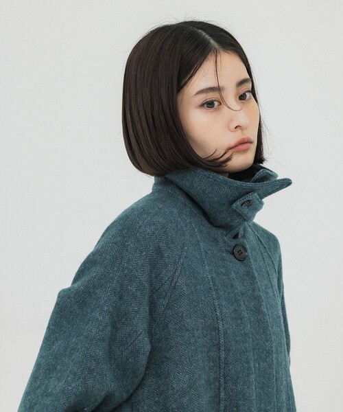 UNITED TOKYO（ユナイテッドトウキョウ）の「リモージュステンカラーコート（ステンカラーコート・レディース・マルチ/カーキ/ブラック・2/1）」の21枚目の写真