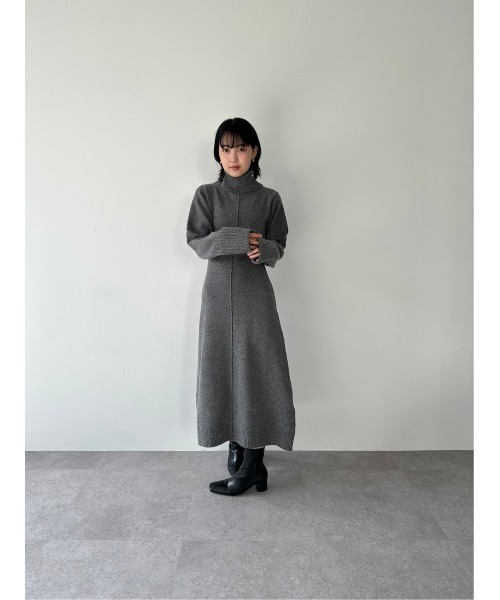 DRWCYS（ドロシーズ）の「バックリボンニットワンピース（ワンピース・レディース・ベージュ/グレー・FREE）」の17枚目の写真