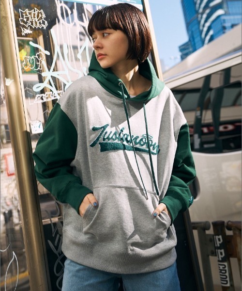 JUST A NOON（ジャストアヌーン）の「2COLOR RAGLAN HOODIE