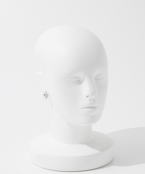 TOM WOOD（トムウッド）の「TOM WOOD Chunky Hoops Small トムウッド チャンキー フープ スモール シルバー925 ピアス（ピアス（両耳用）・レディース・シルバー・SMALL）」の5枚目の写真