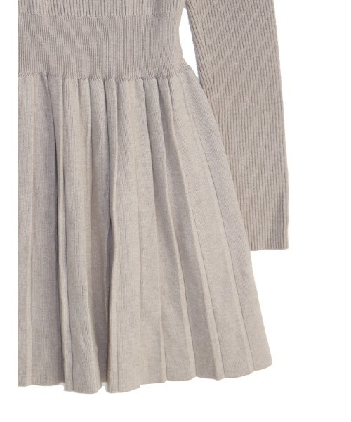 ACYM（アシーム）の「Pleats knit mini ワンピース（ワンピース・レディース・ベージュ/アイボリー・FREE）」の18枚目の写真
