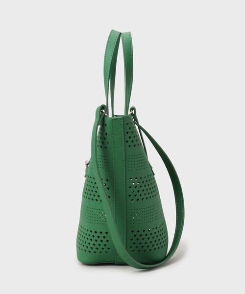 INDIVI（インディヴィ）の「◆【合皮／A4収納可能】幾何柄カットワーク トートバッグ（トートバッグ・レディース・オフホワイト/グリーン・00）」の16枚目の写真