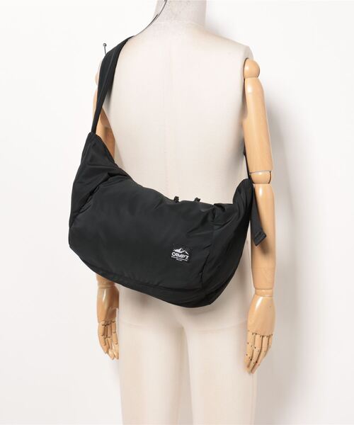 CAMP7（キャンプセブン）の「【CAMP7】ポリエステルビッグショルダーバッグ（ショルダーバッグ・レディース・ブラック/ホワイト・ONE SIZE）」の6枚目の写真