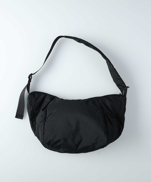 CAMP7（キャンプセブン）の「【CAMP7】ポリエステルビッグショルダーバッグ（ショルダーバッグ・レディース・ブラック/ホワイト・ONE SIZE）」の13枚目の写真