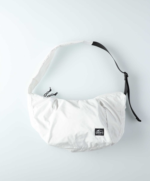 CAMP7（キャンプセブン）の「【CAMP7】ポリエステルビッグショルダーバッグ（ショルダーバッグ・レディース・ブラック/ホワイト・ONE SIZE）」の14枚目の写真