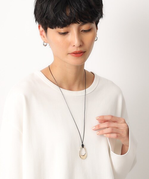 OPAQUE.CLIP（オペークドットクリップ）の「◆ビッグメタルモチーフコードネックレス（ネックレス・レディース・ゴールド/シルバー・00）」の6枚目の写真