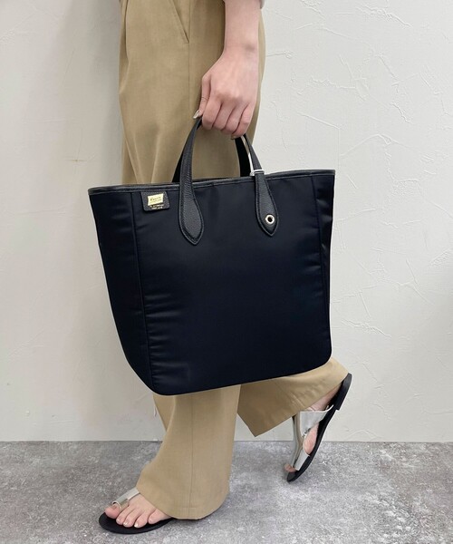 Beau're（ヴュレ）の「【BEAURE】レザーハンドルナイロンデイトート