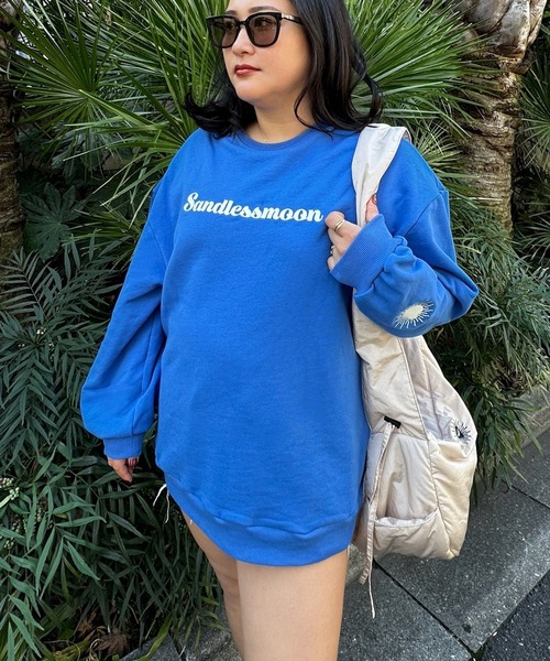 sandlessmoon(サンドレスムーン)の「logo オーバーサイズスウェット(スウェット・レディース・オートミール/ブルー/ブラック・FREE)」の5枚目の写真
