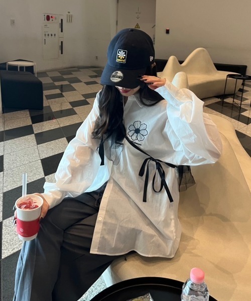 nemne store(ネンネストア)の「【低身長&高身長サイズあり】フラワー刺繍ストライプシャツ(シャツ/ブラウス・レディース・グリーン/ピンク/アイボリー/ブルー・SMALL/MEDIUM/LARGE)」の11枚目の写真