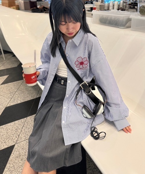 nemne store(ネンネストア)の「【低身長&高身長サイズあり】フラワー刺繍ストライプシャツ(シャツ/ブラウス・レディース・グリーン/ピンク/アイボリー/ブルー・SMALL/MEDIUM/LARGE)」の17枚目の写真