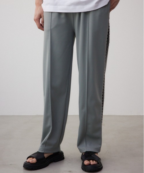 AZUL by moussy（アズールバイマウジー）の「ワイドトラックパンツ（その他パンツ・メンズ・グレー/ブラック・FREE）」の2枚目の写真