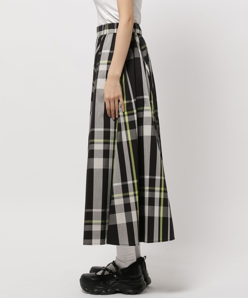 niko and...（ニコアンド）の「アソート柄タックスカート（スカート・レディース・ブラック/ネイビー/レッド/アイボリー・MEDIUM/LARGE）」の17枚目の写真