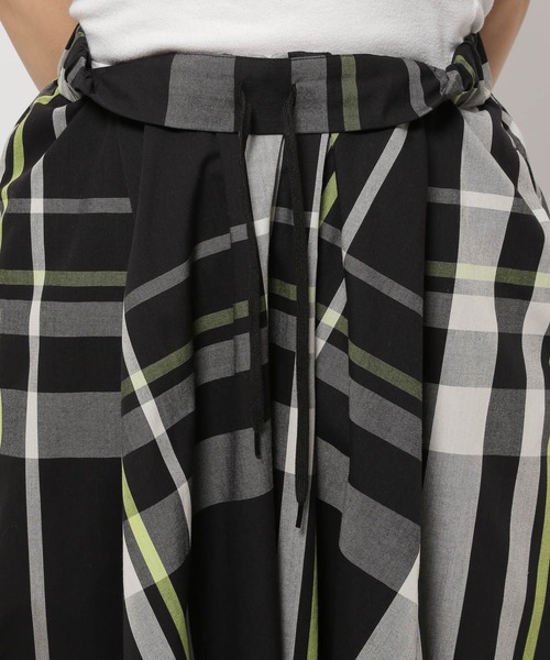 niko and...（ニコアンド）の「アソート柄タックスカート（スカート・レディース・ブラック/ネイビー/レッド/アイボリー・MEDIUM/LARGE）」の13枚目の写真