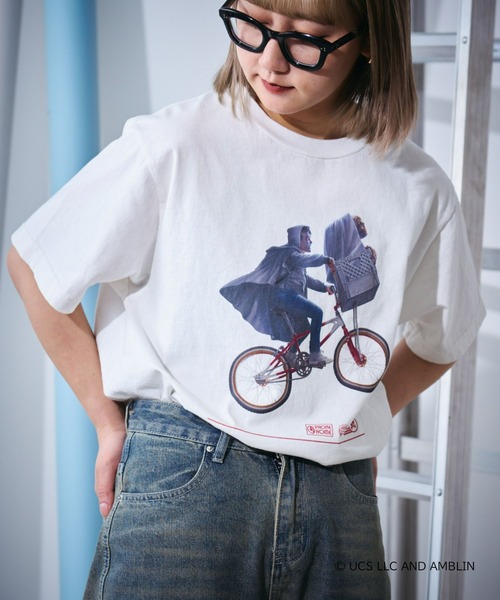 UCS（ユーシーエス）の「【UNIVERSAL × TYPY】ムービー半袖Tee/WEB限定（Tシャツ/カットソー・レディース・オフホワイト/ホワイト系その他2/ブラック系その他/ブラック系その他3/チャコールグレー/ブラック/ブラック系その他2/ホワイト/ホワイト系その他/ホワイト系その他3・MEDIUM/LARGE/X-LARGE/XX-LARGE）」の14枚目の写真